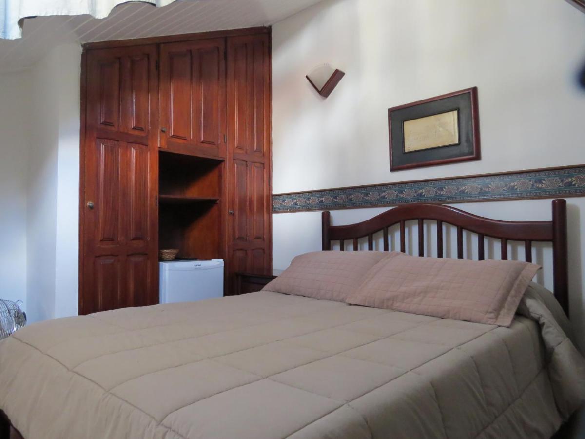 Hotel Colonial أورو بريتو المظهر الخارجي الصورة